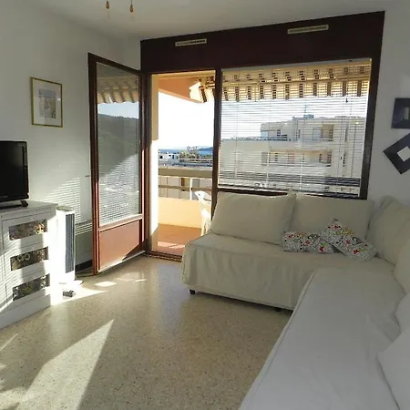 A Bormes-les-mimosas, Terrasse Vue Mer, Parking, 4 Couchages - Fr-1-251-891