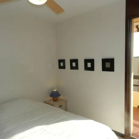 Apartment A Bormes-les-mimosas, Terrasse Vue Mer, Parking, 4 Couchages - Fr-1-251-891 *