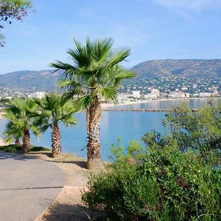 Apartment A Bormes-les-mimosas, Terrasse Vue Mer, Parking, 4 Couchages - Fr-1-251-891